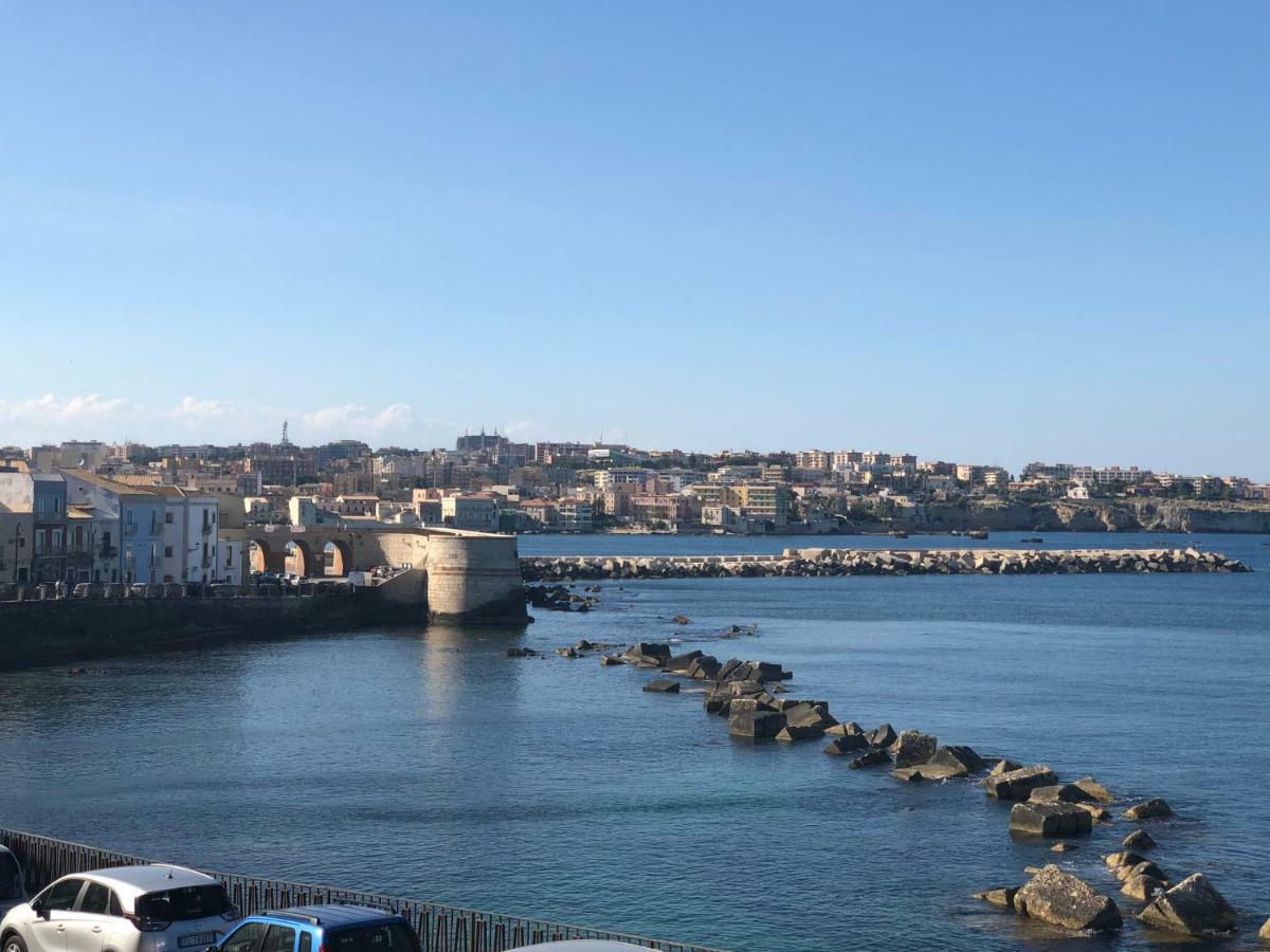 Nettuno Suite Συρακούσες Εξωτερικό φωτογραφία